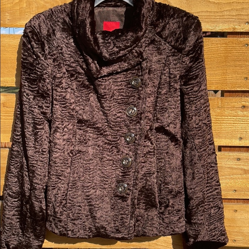 Super cute retro look dark brown faux fur jacket